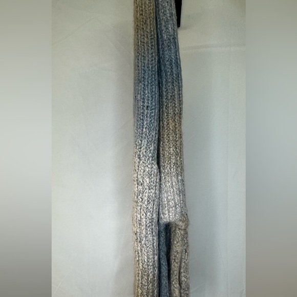 Women’s Space Dye Scarf with fringe accents on trim - Picture 2 of 4